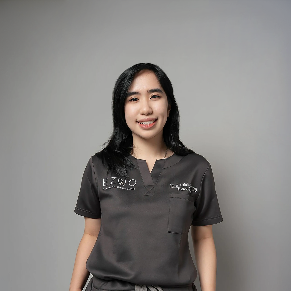 drg. Anastasia Gabriella Djuanda,Sp. KG